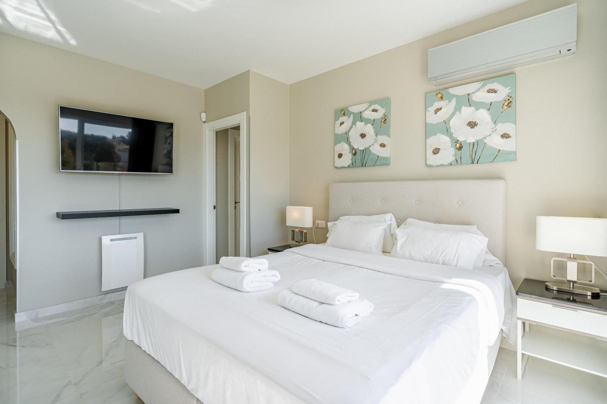 Private Luxurious Hillside Villa With Pool & Sea Views For 8 To 10 Ppl Fuengirola Exterior foto